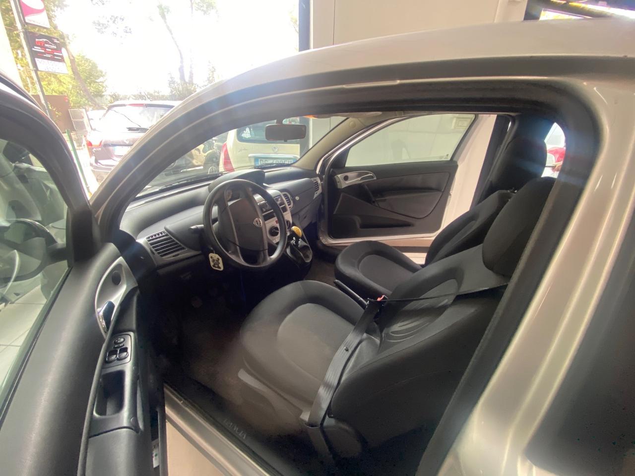 Lancia Ypsilon 1.4 Platinum Ecochic GPL
