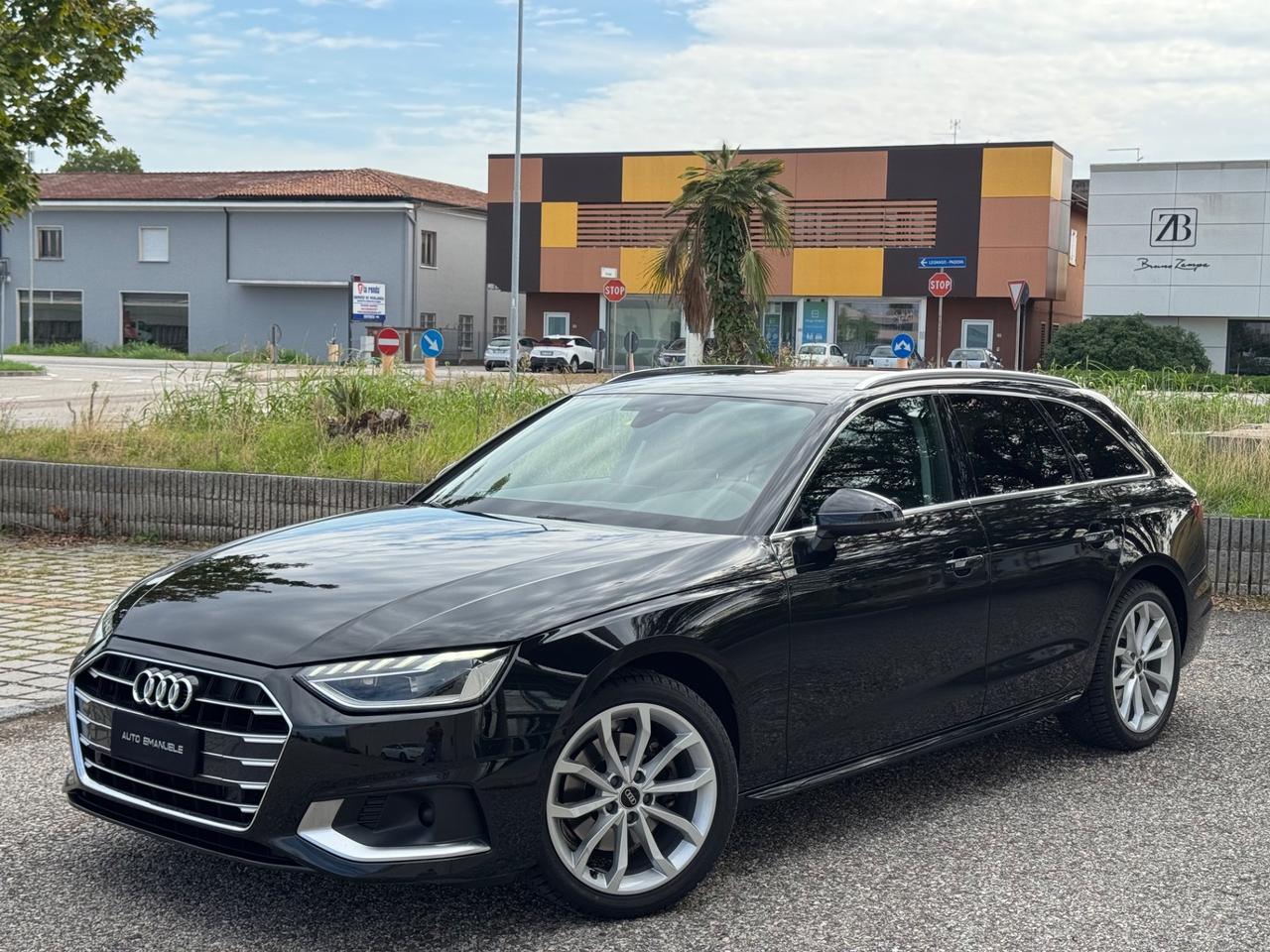 Audi A4 30 TDI 2.0 136cv S-Tronic 2023