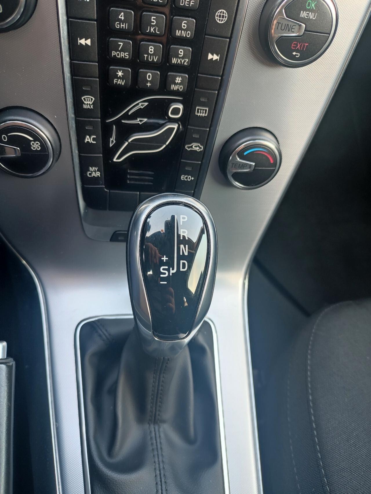 VOLVO V40 DEL 2018 DIESEL EURO6B AUTOMATICA COME NUOVA