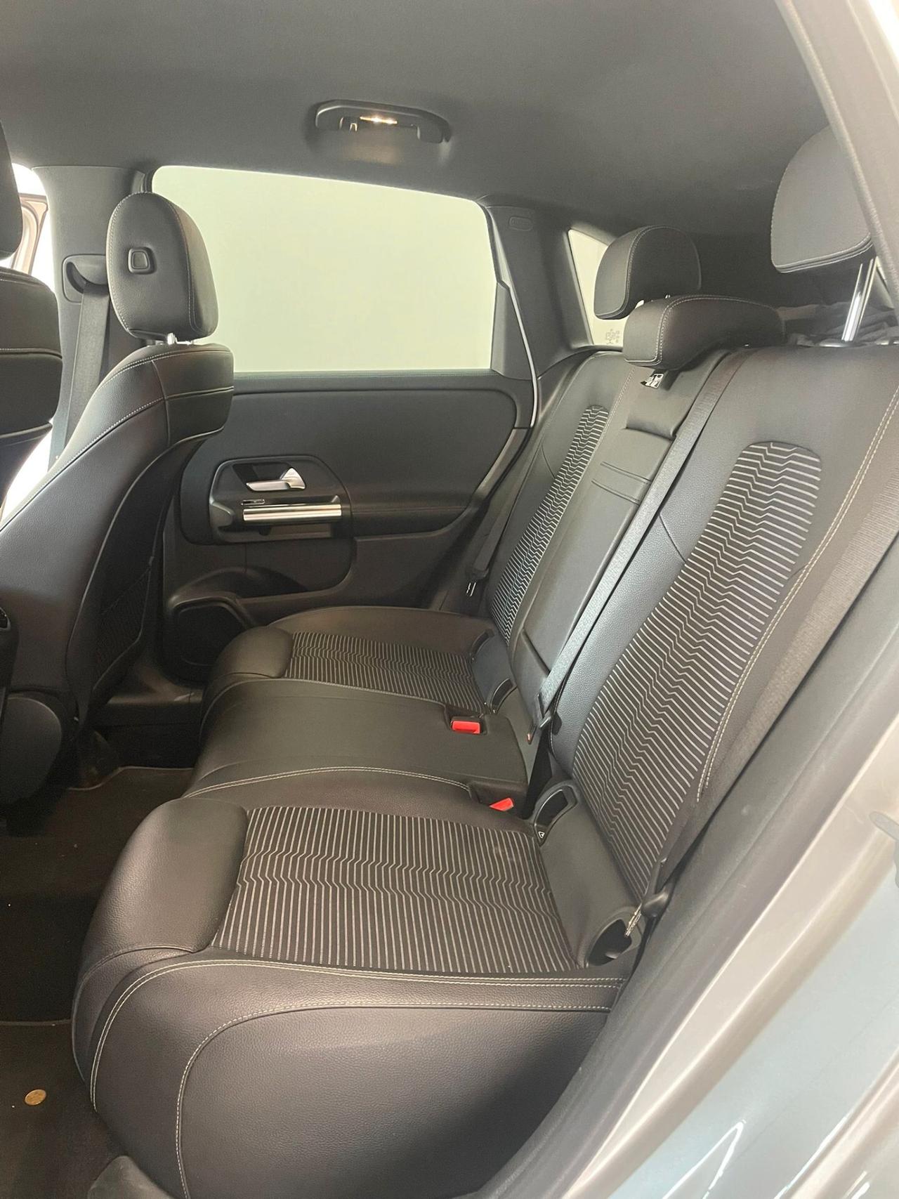 Mercedes-benz B 180 B 180 d Automatic Business