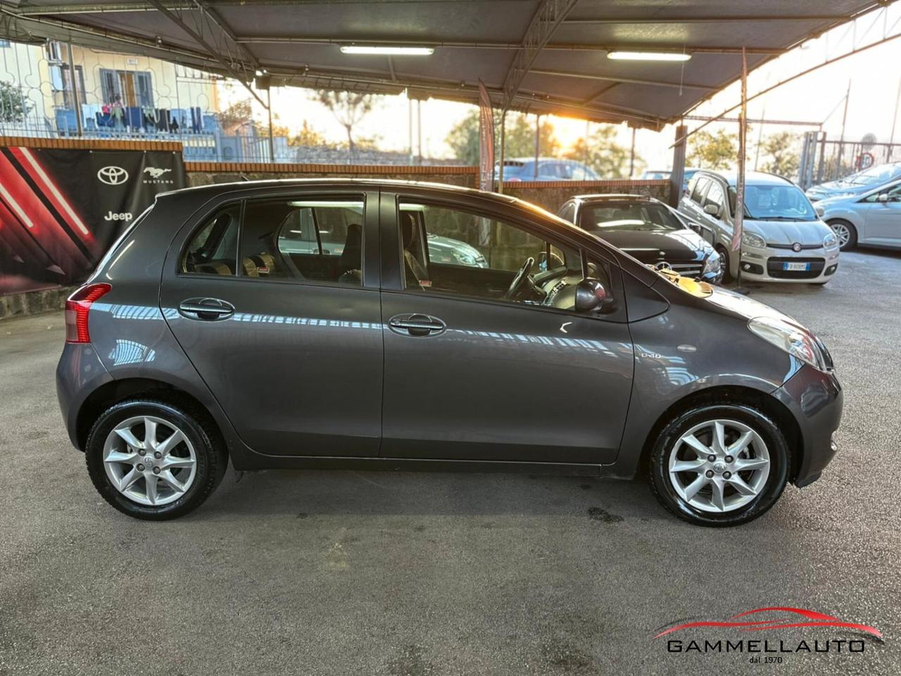 Toyota Yaris 1.4D Navy 90cv