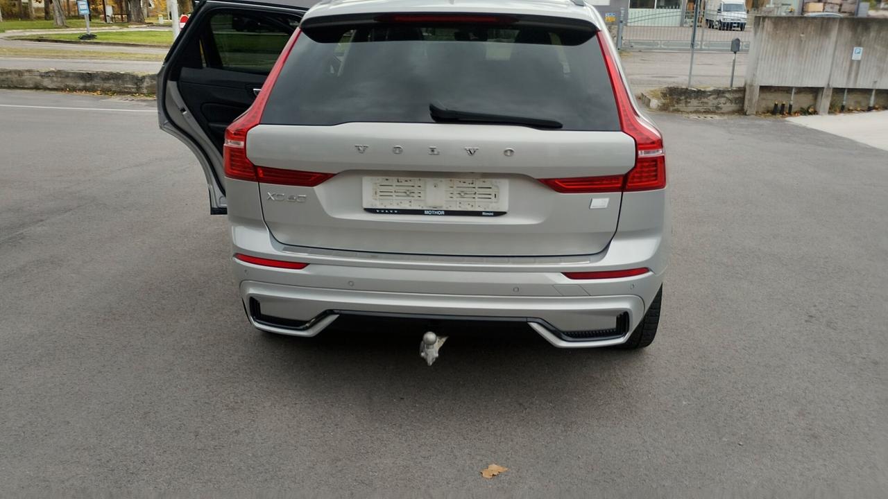 Volvo XC 60 XC60 T6 Recharge Plug-in Hybrid AWD automatico Ultimate Dark