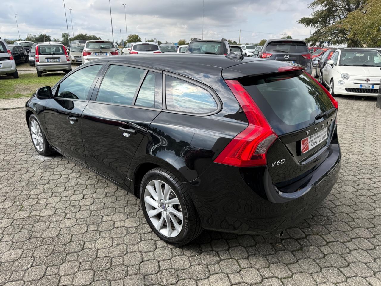 Volvo V60 D2 Summum|UNIPRO