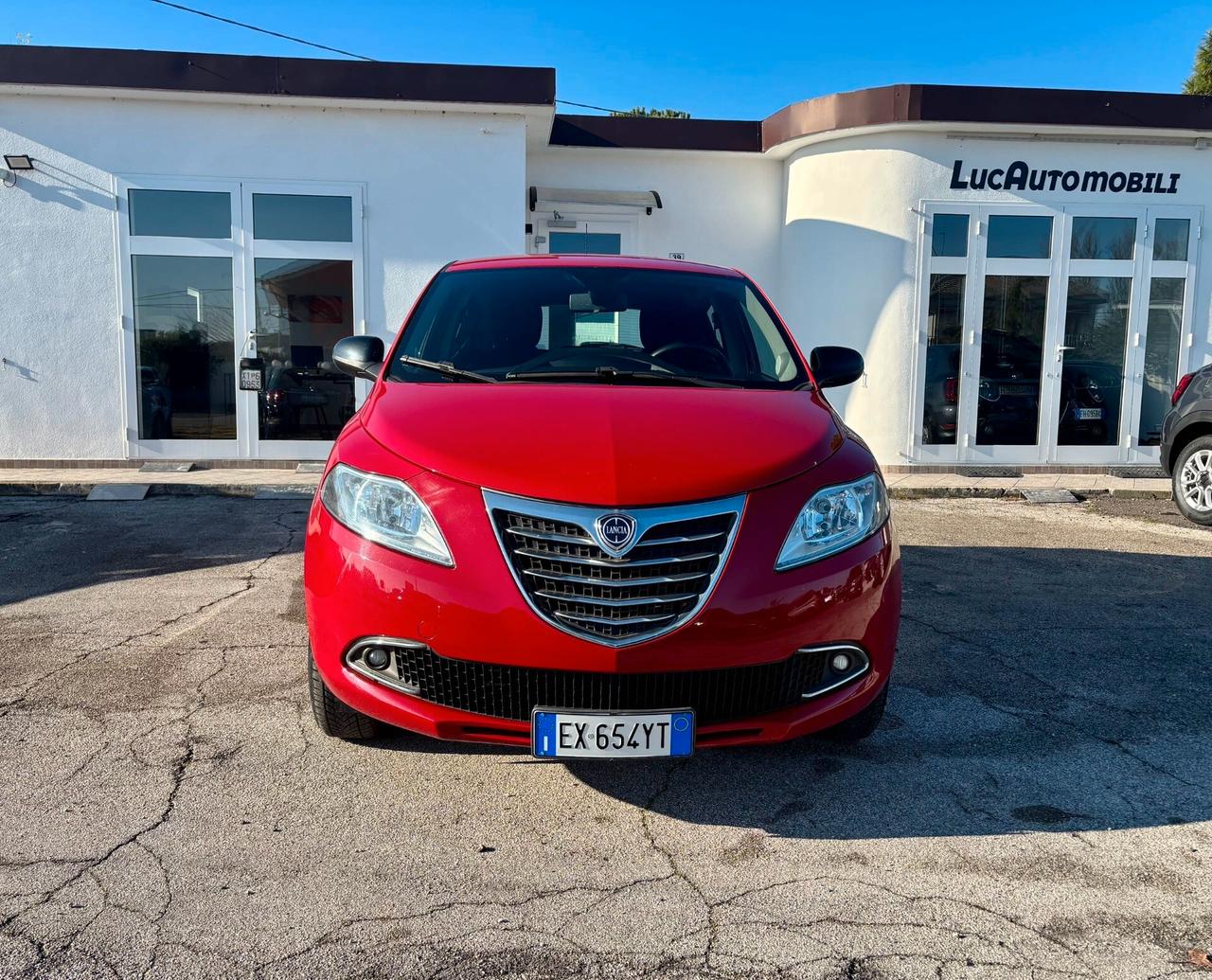 Lancia Ypsilon 0.9 TwinAir 85 CV 5 porte Metano Ecochic Gold