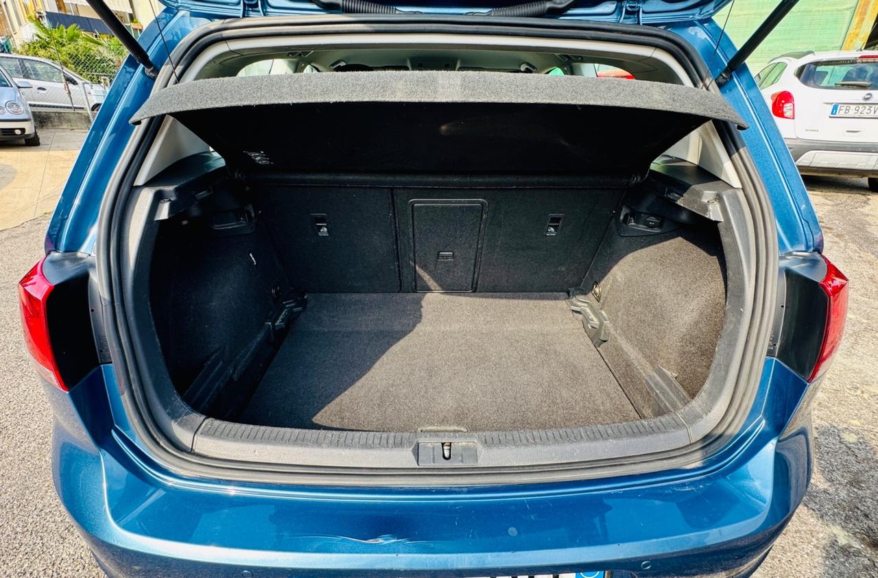 Volkswagen Golf 1.6 TDI 3p. Highline BlueMotion Technology