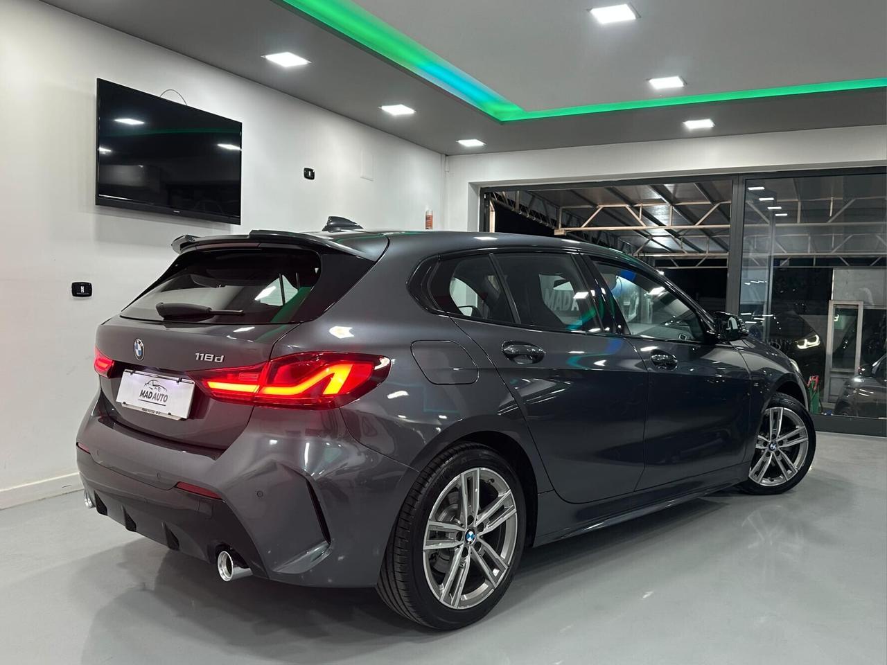 Bmw 118 118d 5p. Msport