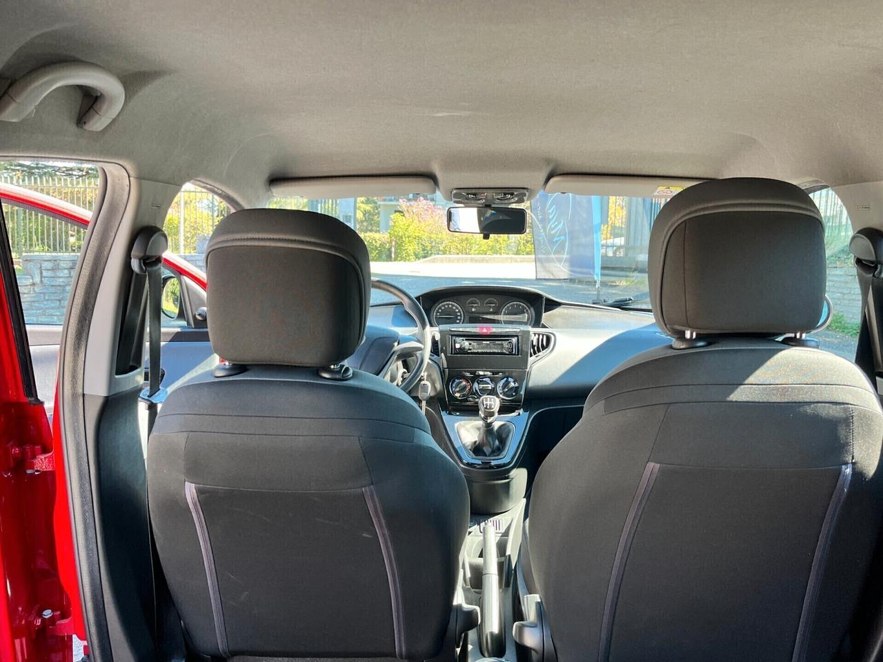 Lancia Ypsilon 1.2 69 CV 5 porte