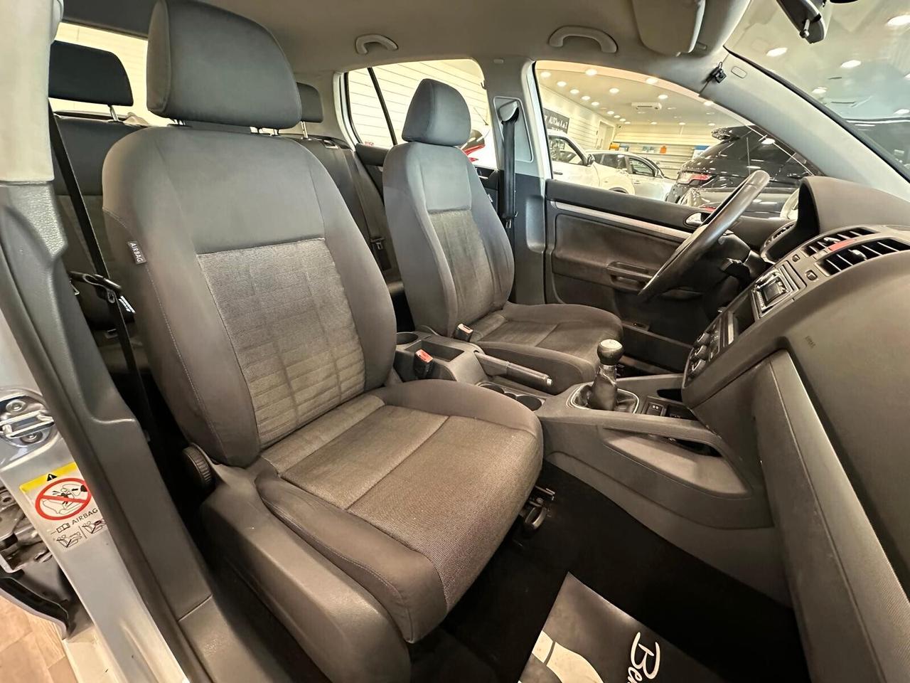 Volkswagen Golf 5 1.6 Comfortline