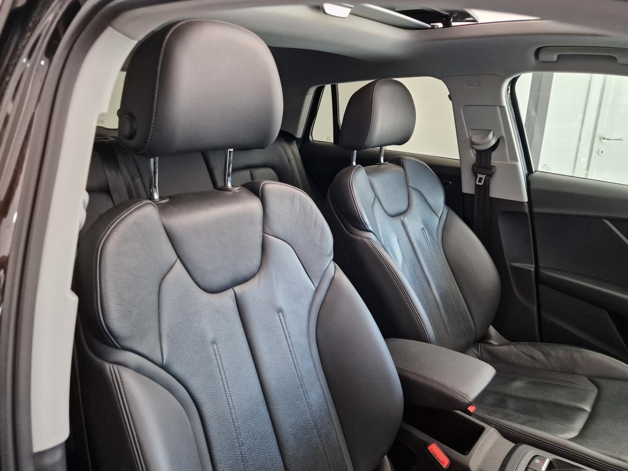Audi Q2 30 TDI S tronic TETTO, LUCI AMBIENTE, IVA ESPOSTA