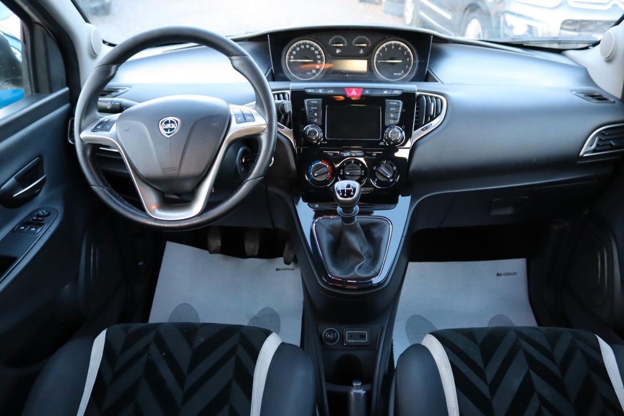 Lancia Ypsilon 1.2 69 CV 5 porte Platinum