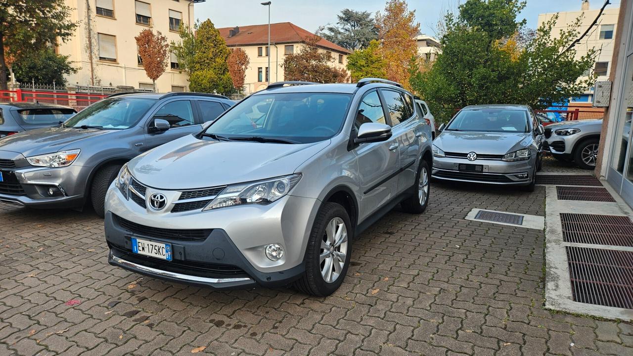 Toyota RAV 4 2.2 d-cat Active 4wd 150cv auto CAMERA-CRUISE