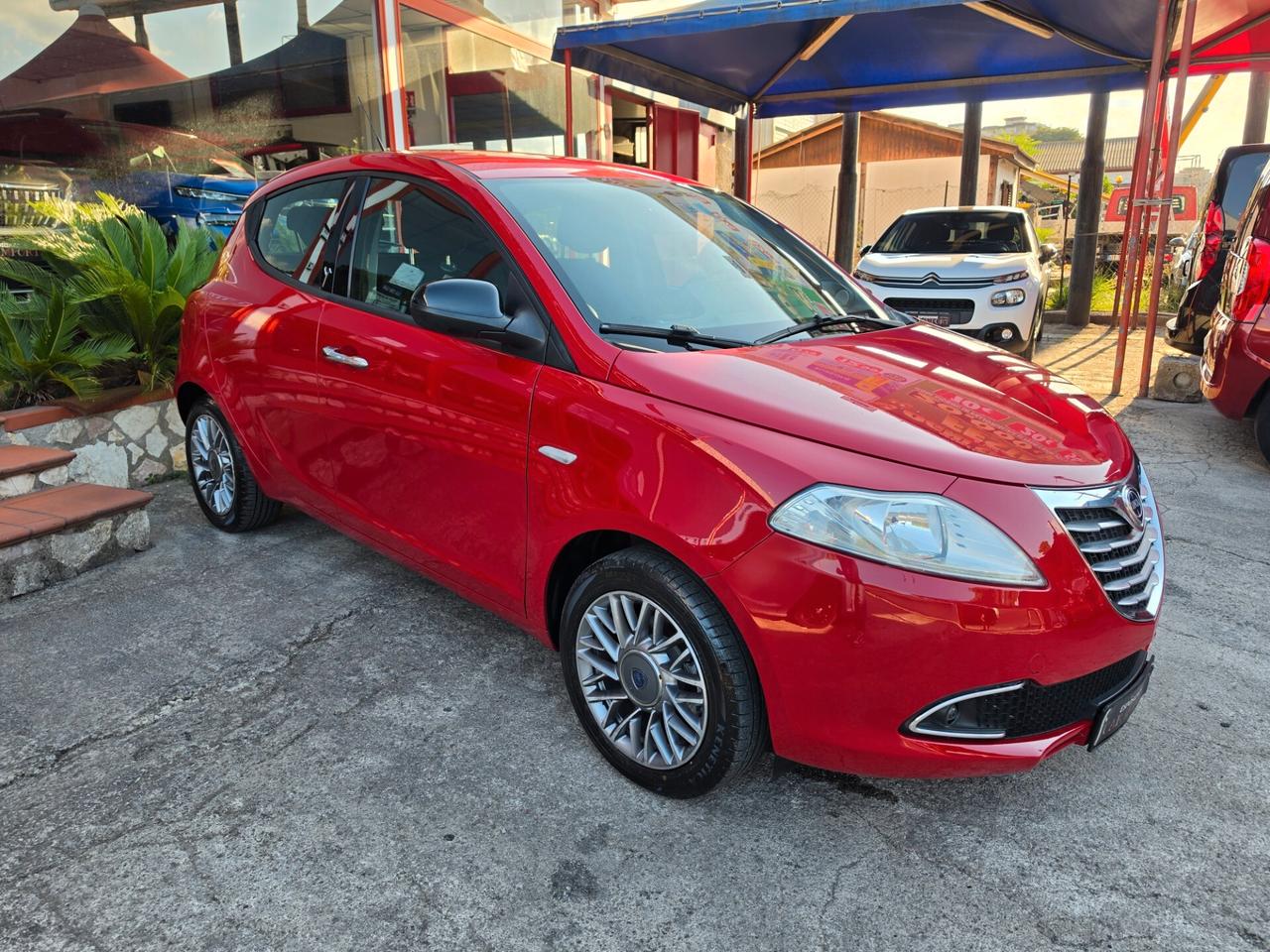 Lancia Ypsilon 1.2 benzina 01/2013 cv69