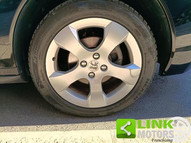PEUGEOT 3008 1.6 HDi 110CV Tecno NEOPATENTATI