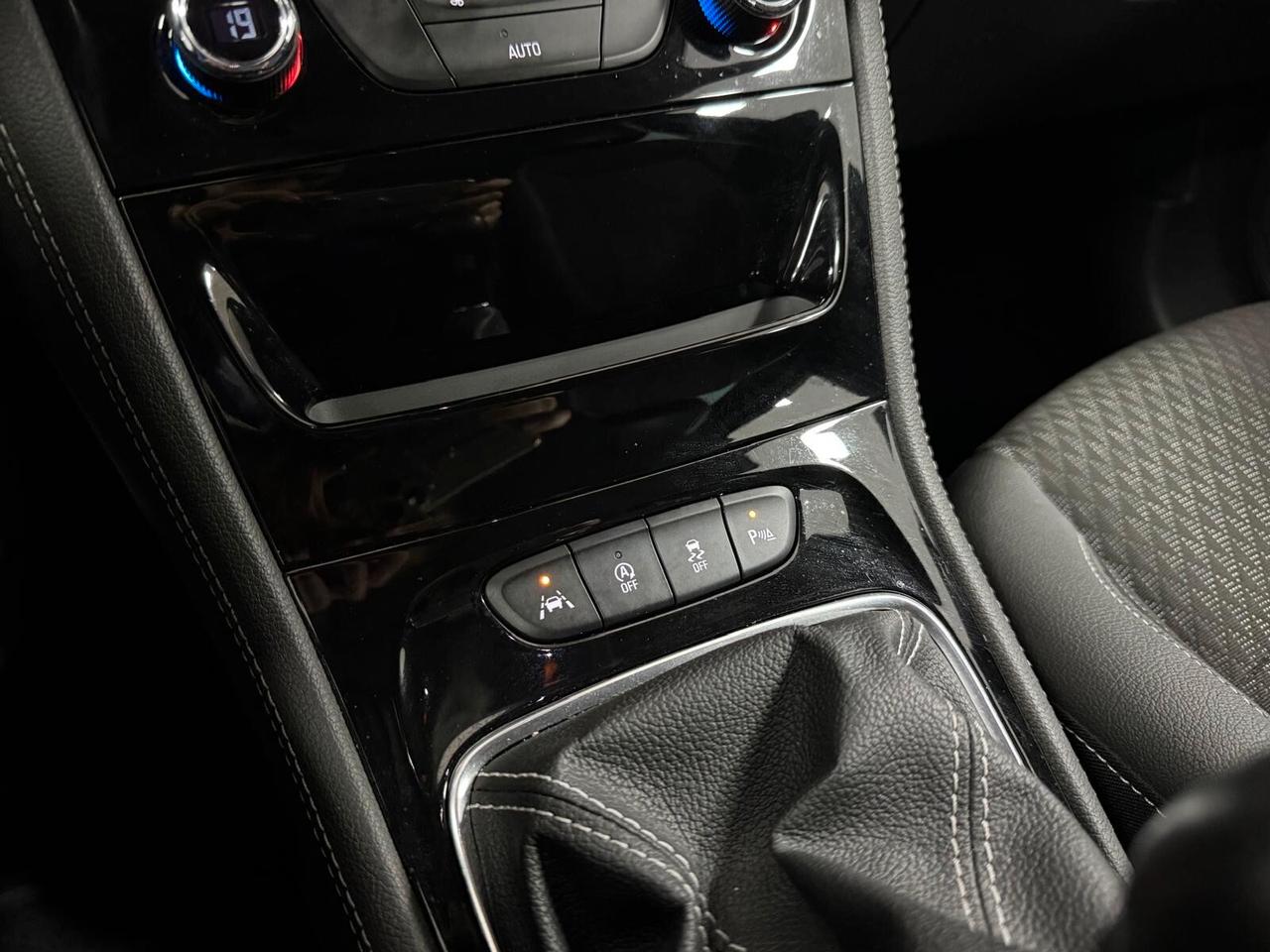 Opel Astra 1.6 Cdti 110cv 5 porte Dynamic