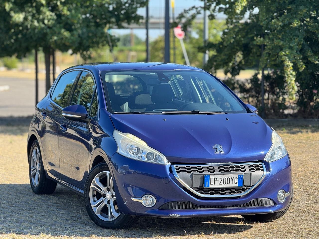 Peugeot 208 1.6 e-HDi 92 CV Stop&Start 5 porte Active