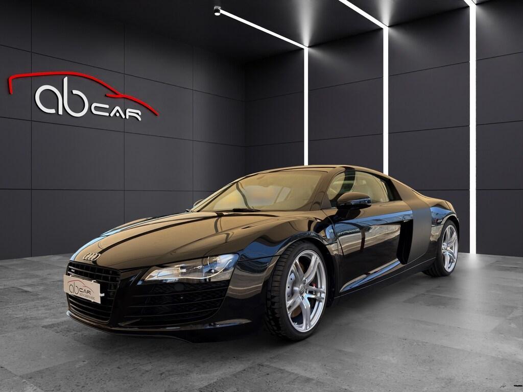 Audi R8 Coupe 4.2 V8 quattro r-tronic