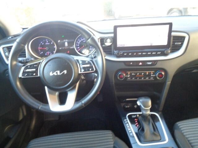 Ceed 1.6 CRDi 136 CV MHEV DCT SW Business NESSUN VINCOLO DI FINANZIAMENTO