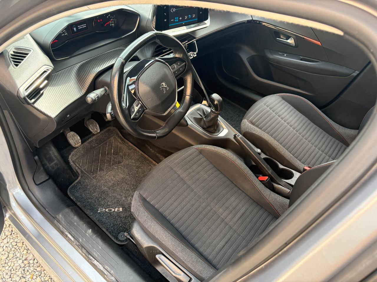 Peugeot 208 1.2 Benz 5p -Unico proprietario