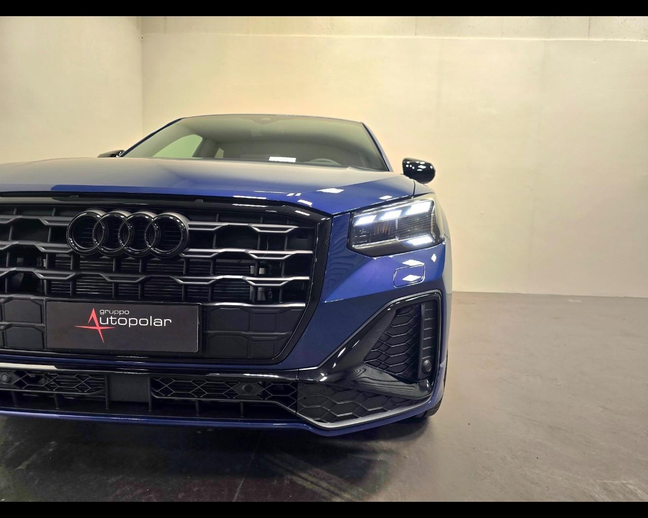 AUDI Q2 35 TFSI S-TRONIC IDENTITY BLACK