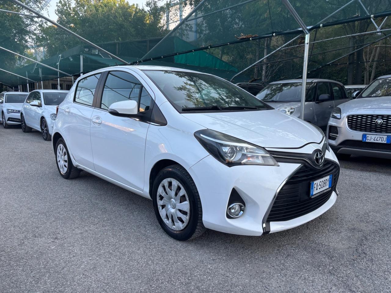 Toyota Yaris 1.0 5 porte Lounge OK NEOPATENTATI