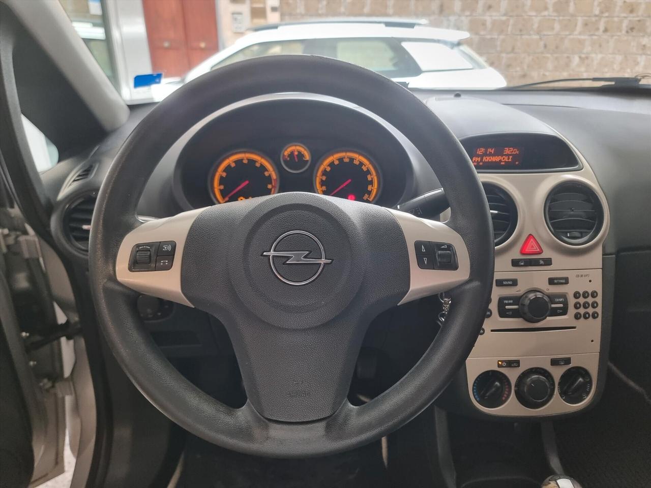Opel Corsa 1.2 5 porte Cosmo CAMBIO AUTOMATICO GPL