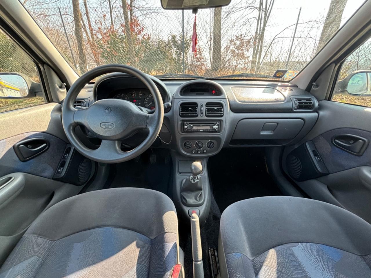 Renault Clio 1.2 cat 3 porte NEOPATENTATI