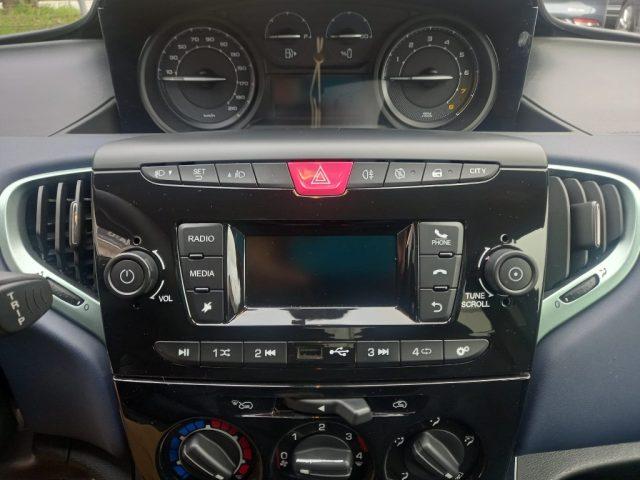 LANCIA Ypsilon 1.0 FireFly 5 porte S&S Hybrid Silver Plus