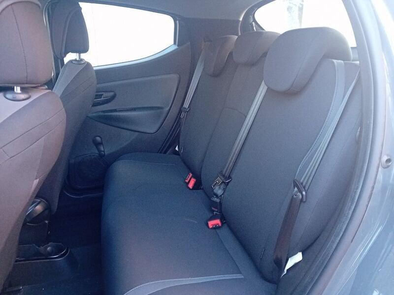 Lancia Ypsilon 1.2 69cv GPL Ecochic Silver