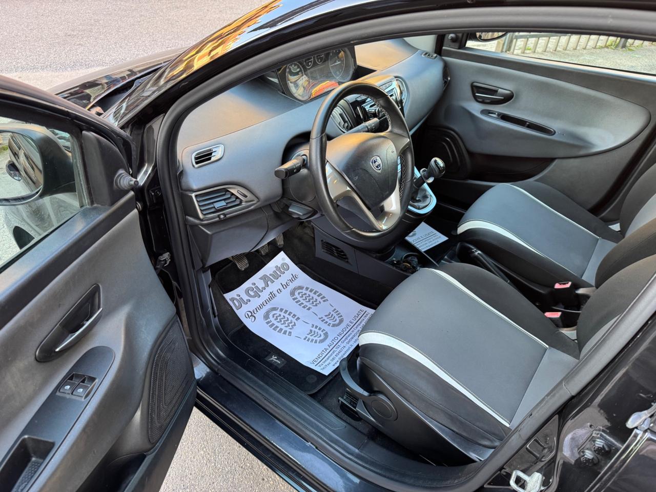 Lancia Ypsilon 1.2 69 CV 5 porte GPL Ecochic Elefantino