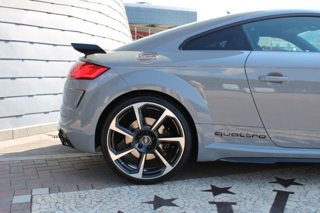 AUDI TT RS Coupé 2.5TFSI quattro SCARICO-MATRIX