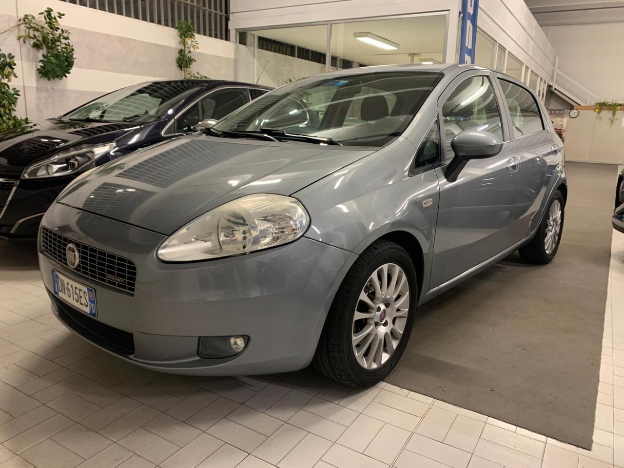 Fiat Grande Punto 1.3 MJT 75 CV 5 porte Dynamic