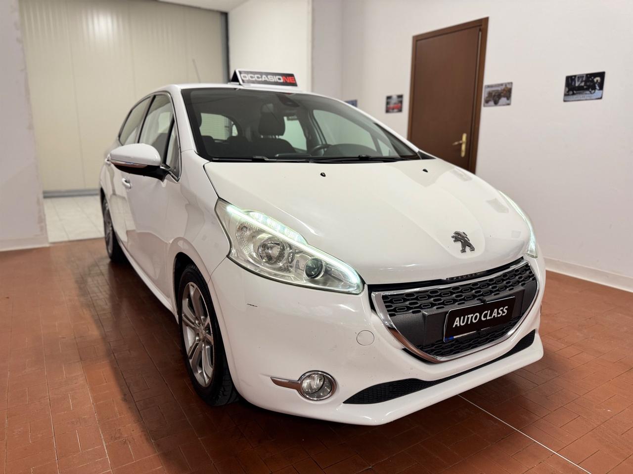 Peugeot 208 1.6 e-HDi 92 CV Stop&Start 5 porte Allure