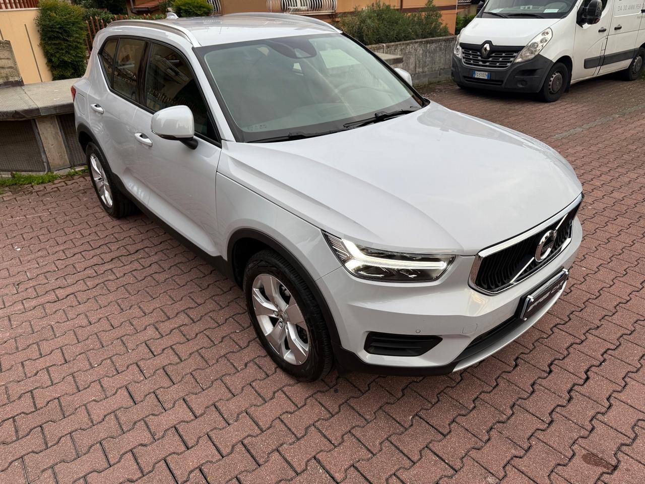 Volvo XC40 T2 Geartronic Momentum