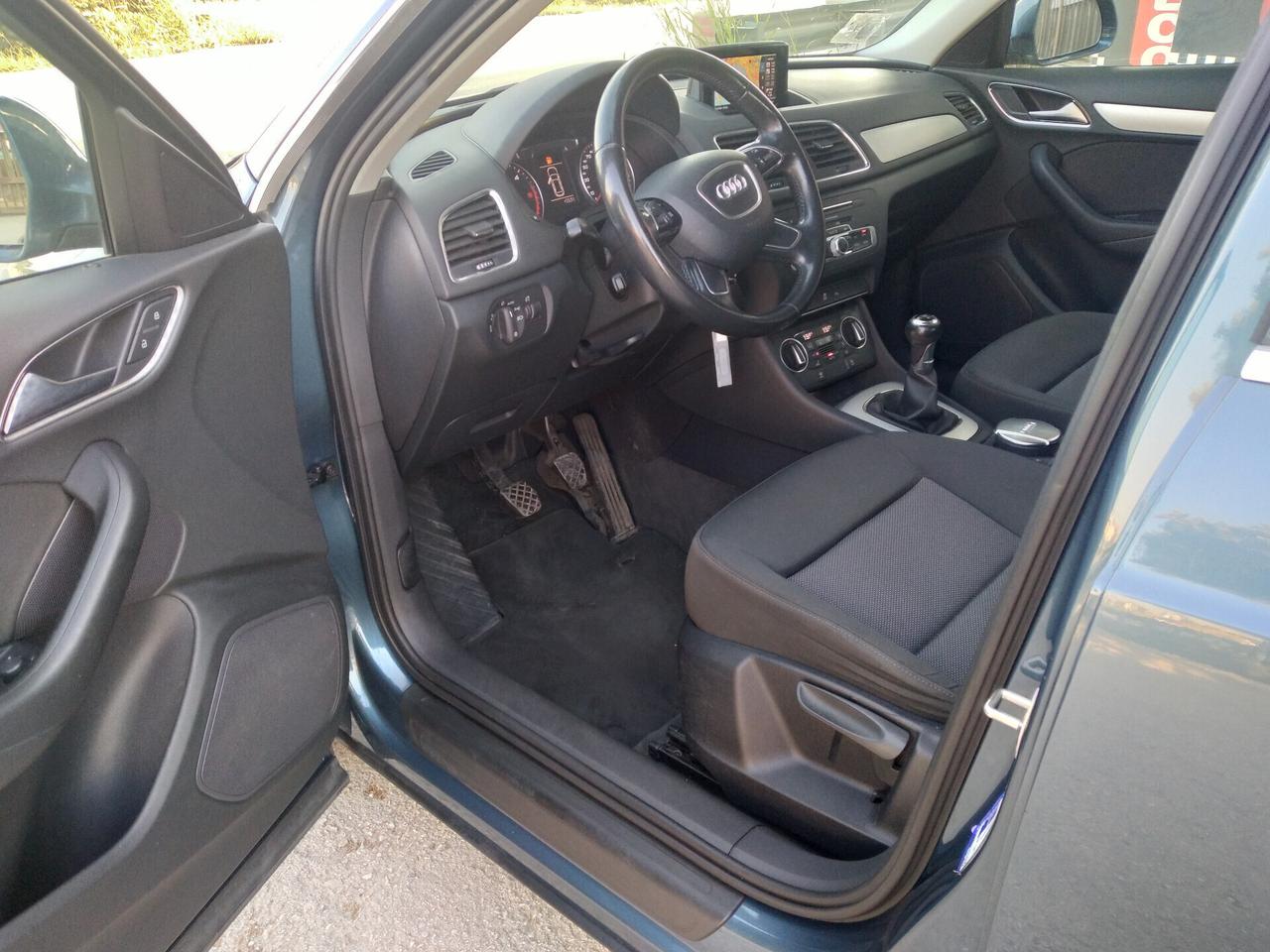 Audi Q3 2.0 TDI 120 CV Sport