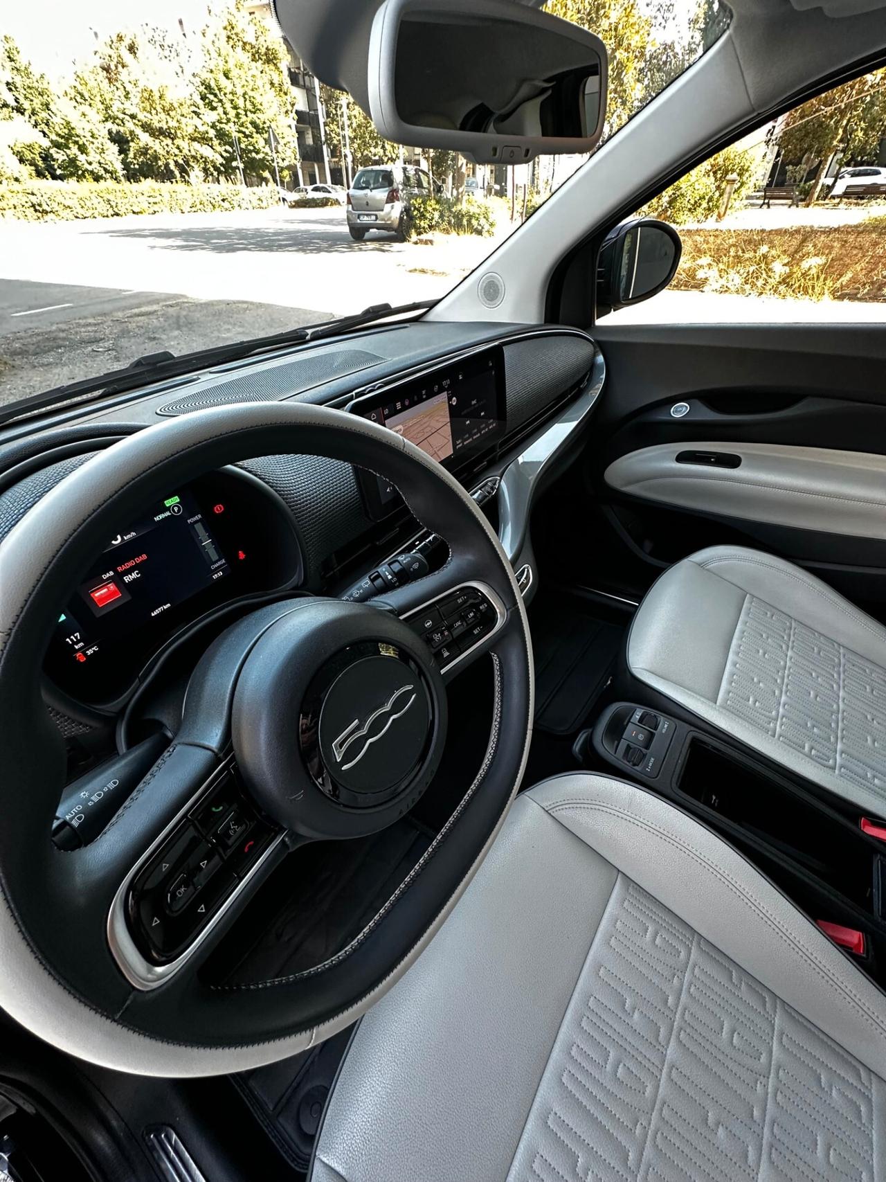 Fiat 500 500e 3+1 42 kWh La Prima