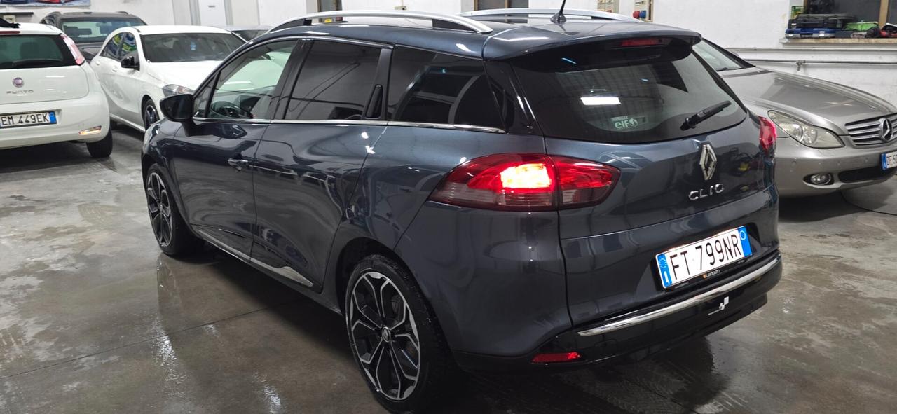 Renault Clio Sporter dCi 8V 90 CV Moschino Intens