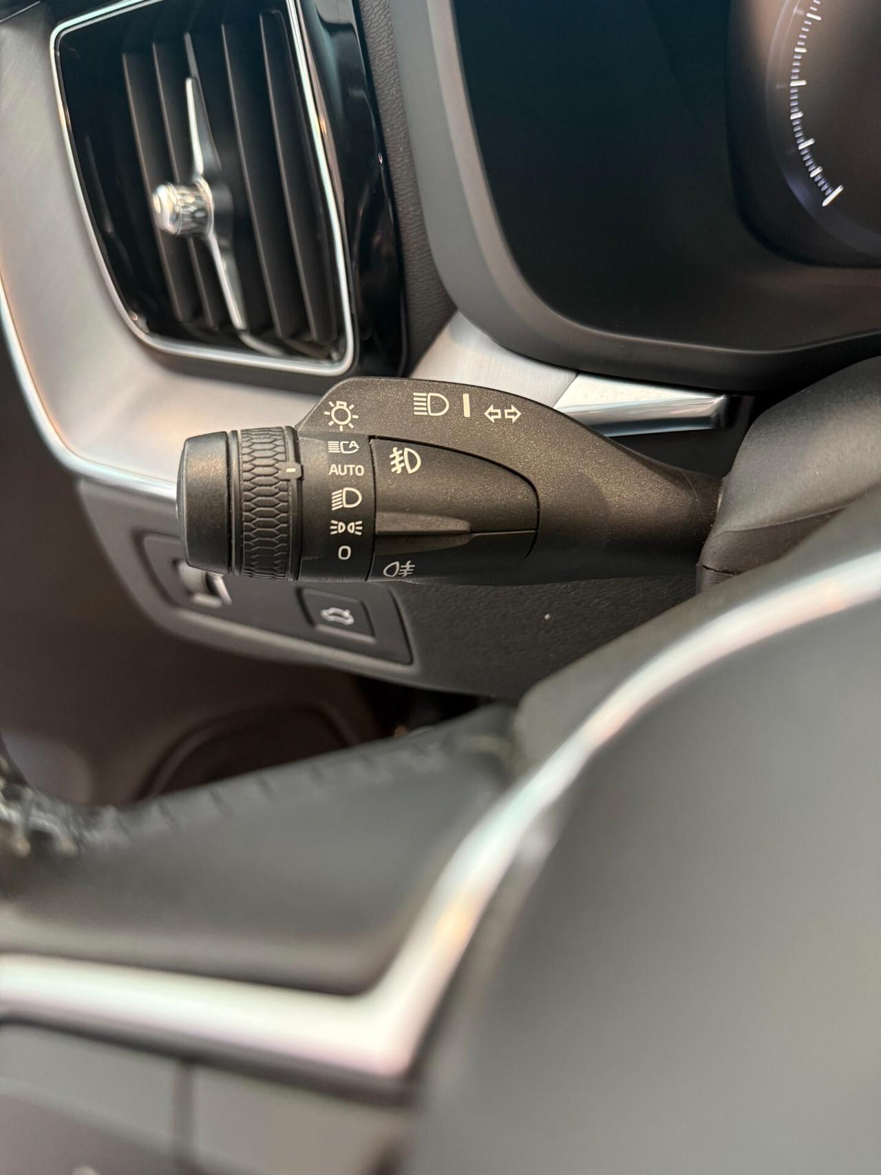 Volvo XC60 B4 D Geartronic Momentum