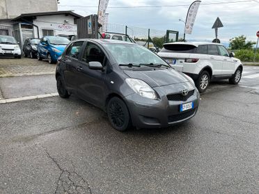 Toyota Yaris 1.0 5 porte