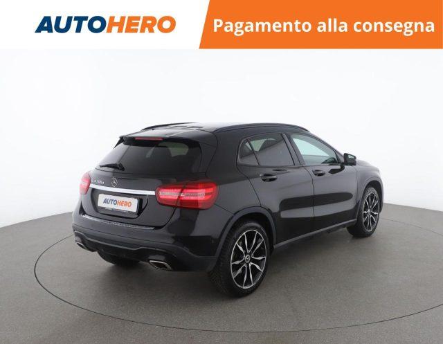 MERCEDES-BENZ GLA 200 d Automatic Sport