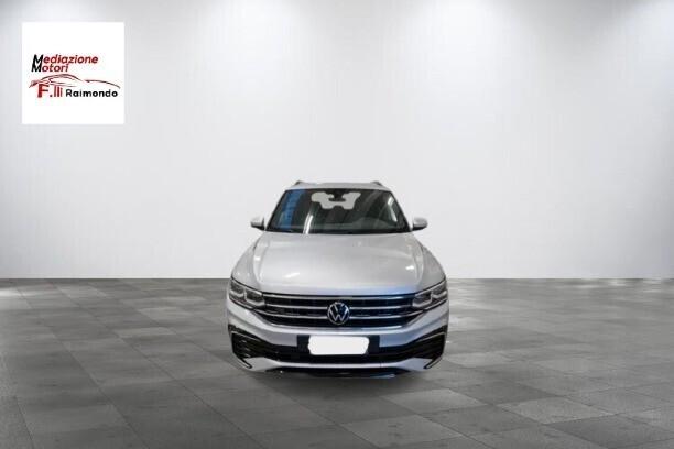 Volkswagen Tiguan 2.0 TDI 150 CV SCR DSG R-Line