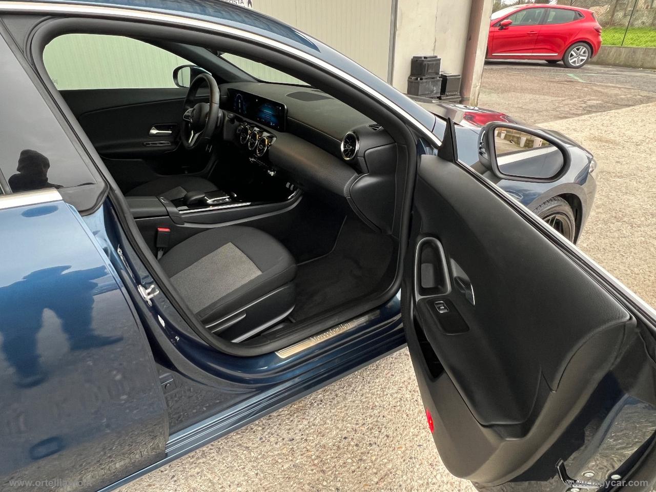 MERCEDES-BENZ CLA 200 d Aut. Shooting Brake Business IVA DEDUCIBILE