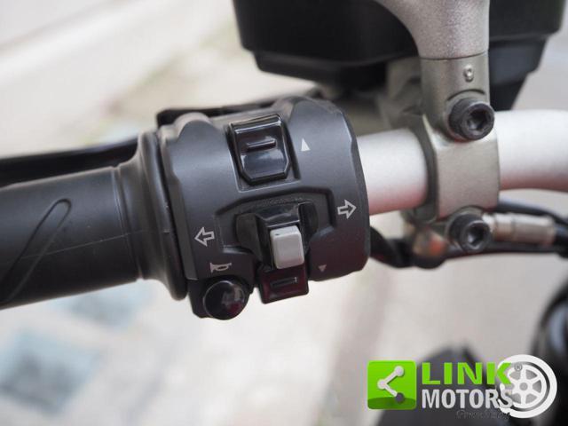 DUCATI Diavel Red Carbon