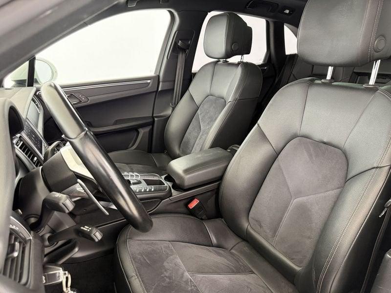 Porsche Macan 2.0 TETTO PANORAMICO - SOSP - IVA ESPOSTA