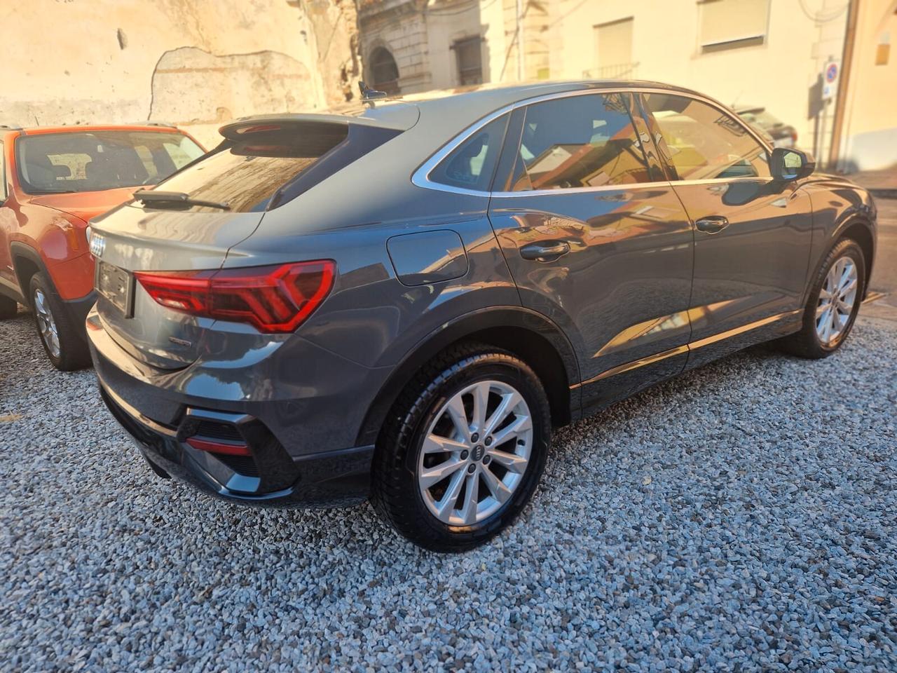 Audi Q3 SPB 35 TDI S tronic Business Plus