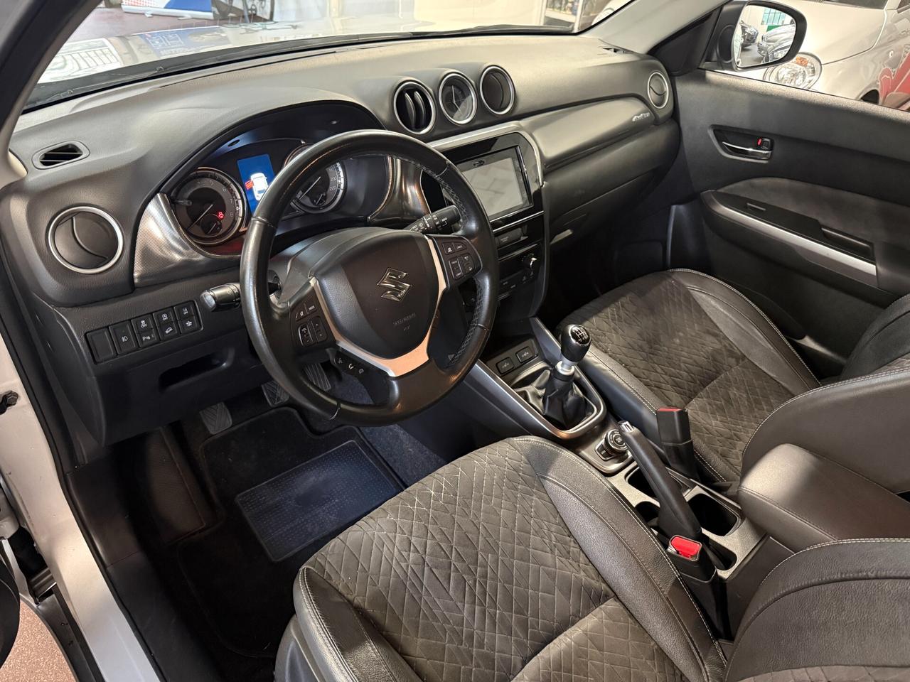 Suzuki Vitara 1.4 Boosterjet 4WD AllGrip Top FULL OPTIONAL