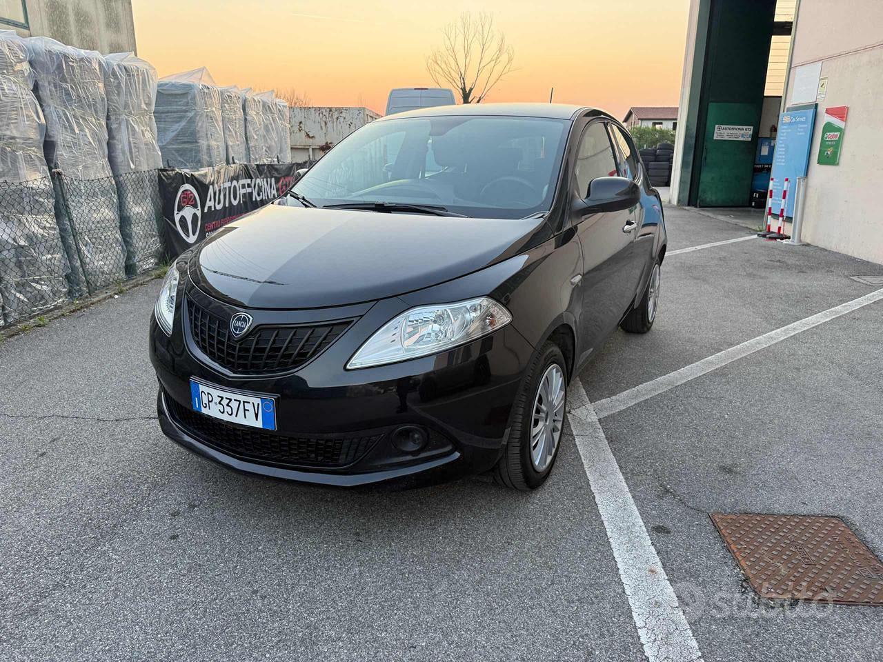 LANCIA Ypsilon 1.0 FireFly 5 porte S&S Hybrid Si