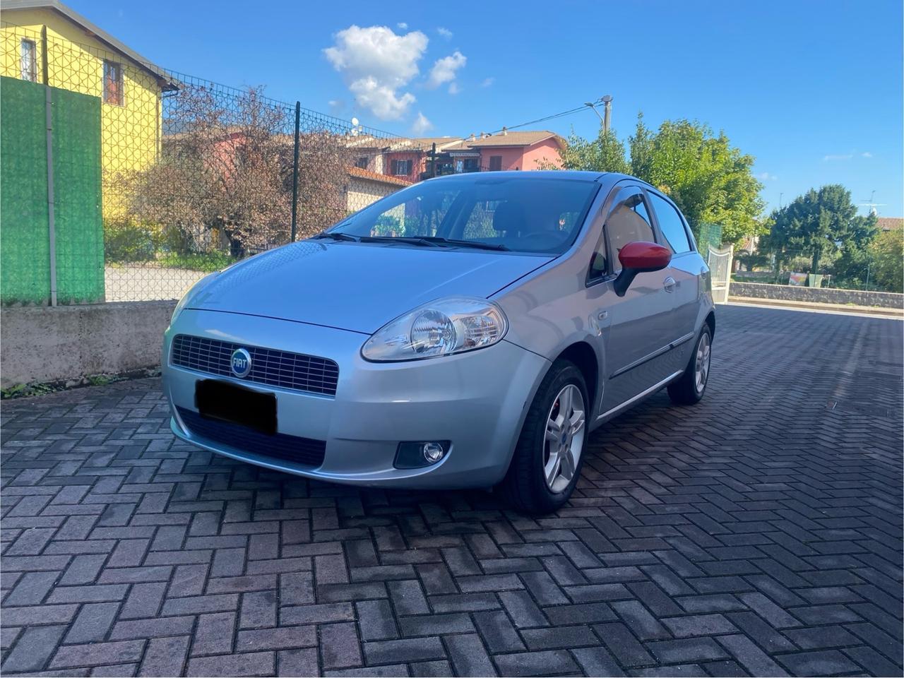 Fiat Grande Punto 1.2 5 porte neopatentati unico proprietario