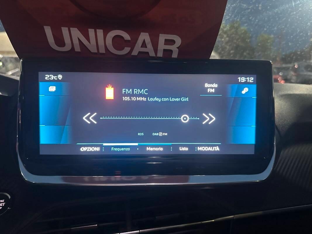 Peugeot 2008 1.5 bluehdi Allure Navi Pack s&s 100cv