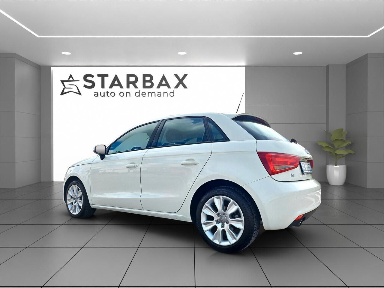 Audi A1 SPB 1.6 TDI 105 CV Ambition TETTO PANORAMICO 5 PORTE