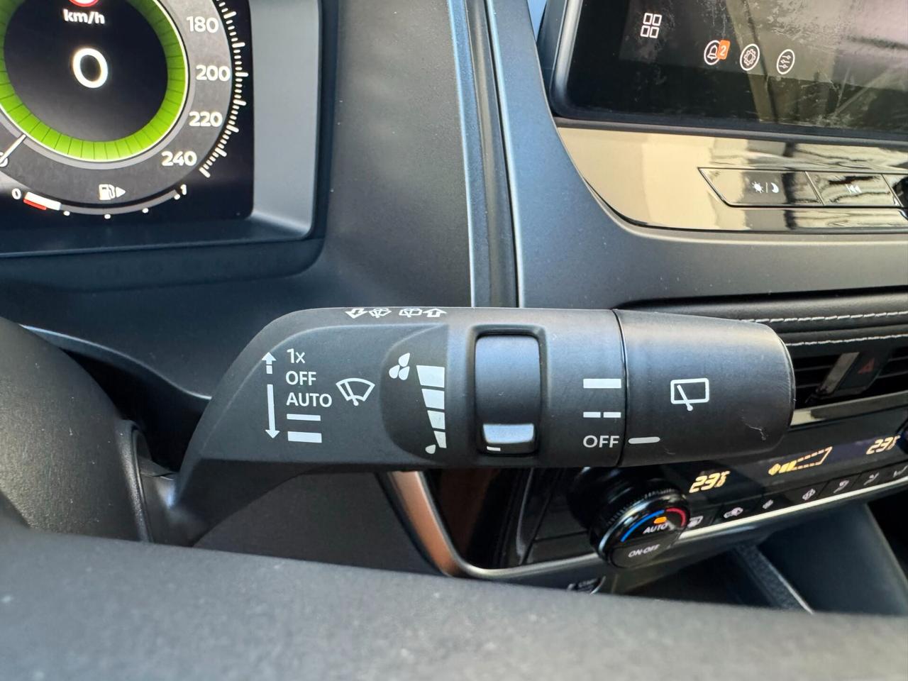 Nissan Qashqai 1.3 mhev N-Connecta PROMO